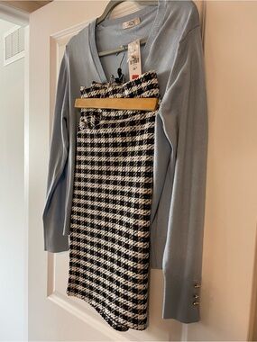 Light Blue V-Neck Knit sweater NWT with Black & White Tweed Skirt XXL now 20.00